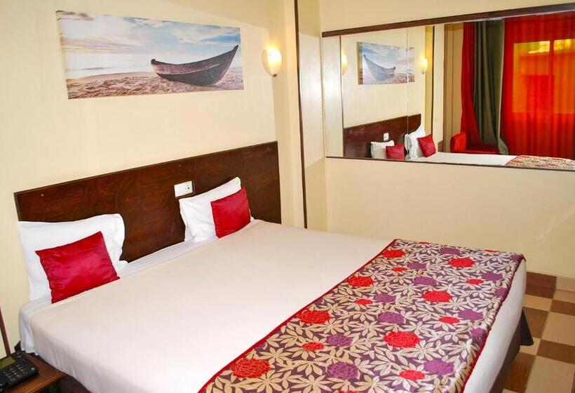 اتاق استاندارد, Yaahot