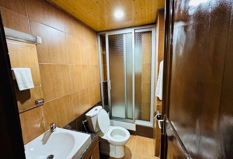 اتاق استاندارد, Yaahot