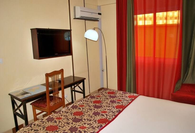 اتاق استاندارد, Yaahot