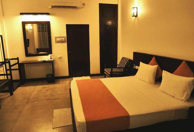 Номер Deluxe с Балконом, Lagoon Paradise Beach Resort