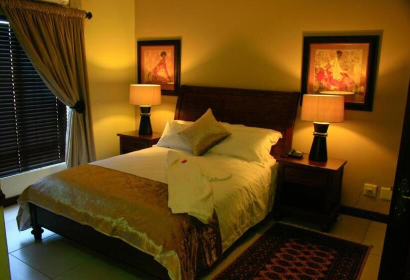 Номер Executive, Eco Park Lodge