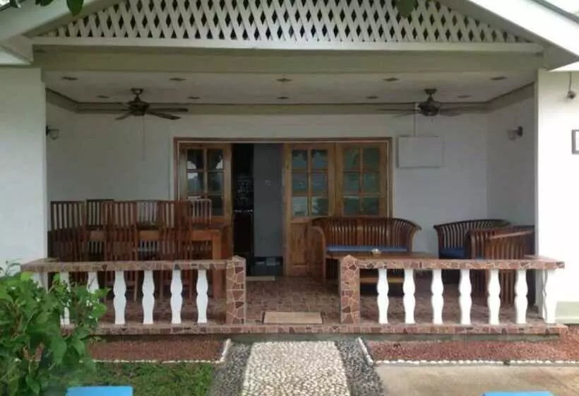 3 Bedroom Suite, Sea View Lodge