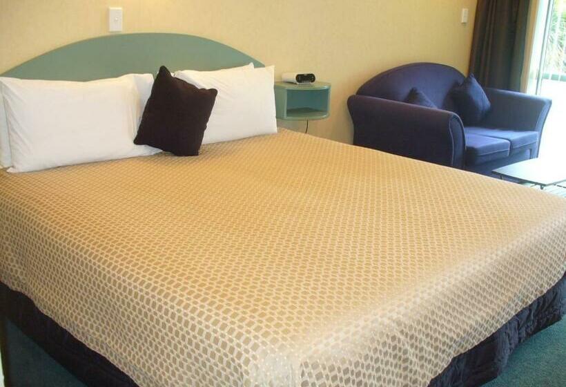 标准工作室, A'la Vista Motel