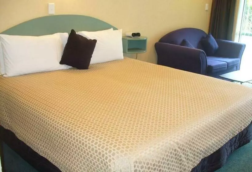 استودیوی استاندارد, A'la Vista Motel
