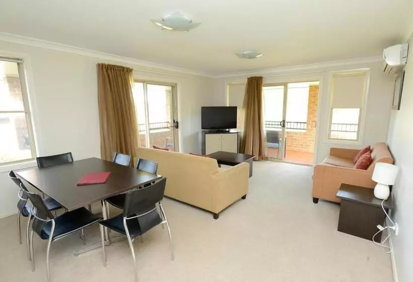 ツーベッドルーム　ヴィラ, Cootamundra Heritage Motel & Apartments