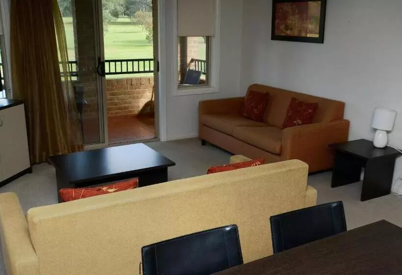ツーベッドルーム　ヴィラ, Cootamundra Heritage Motel & Apartments