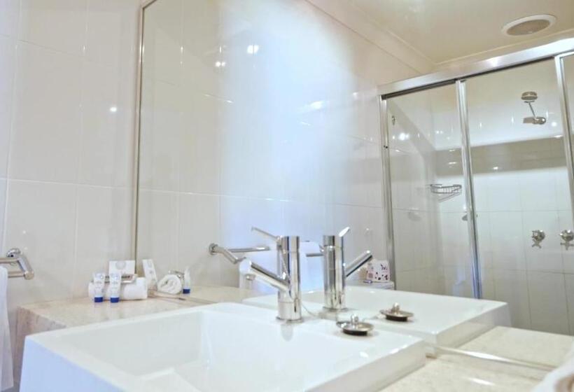 חדר דלוקס לשלושה, Cootamundra Heritage Motel & Apartments