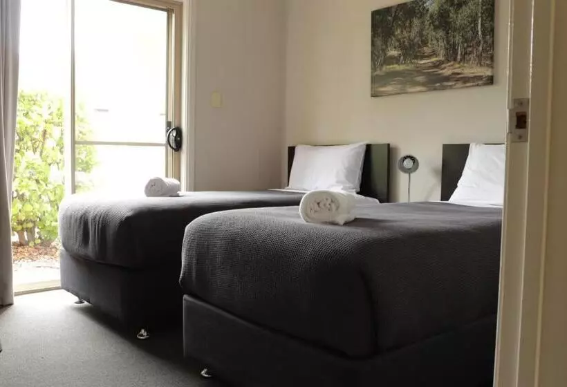 ツーベッドルーム　ヴィラ, Cootamundra Heritage Motel & Apartments