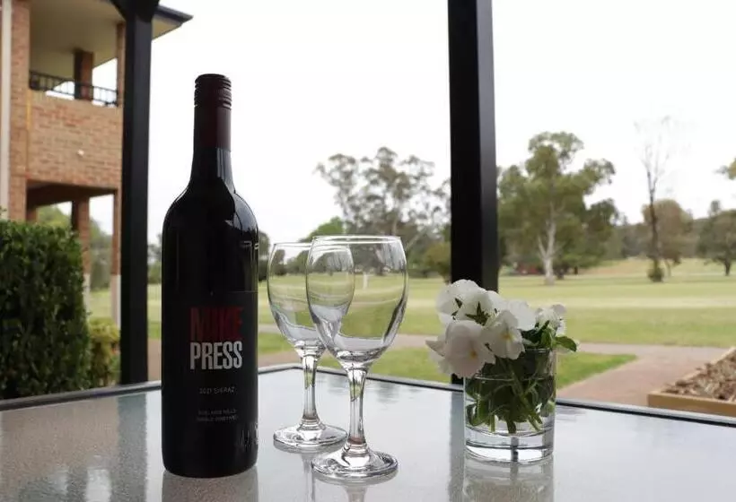 ツーベッドルーム　ヴィラ, Cootamundra Heritage Motel & Apartments