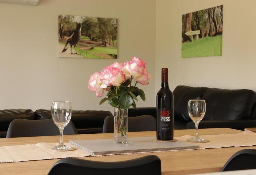 וילה בת 2 חדרי שינה, Cootamundra Heritage Motel & Apartments