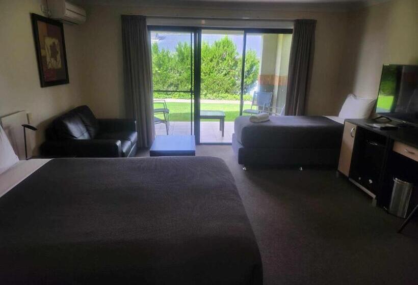 Трехместный Номер Deluxe, Cootamundra Heritage Motel & Apartments
