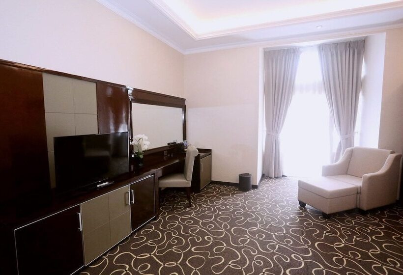 جناح إدارى, Adhiwangsa