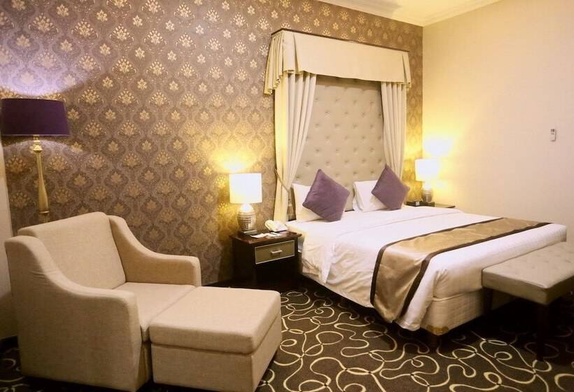 Suite Executivă, Adhiwangsa
