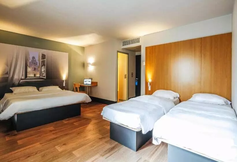 Standard Neljän Hengen Huone, B&b Hotel Nantes Centre