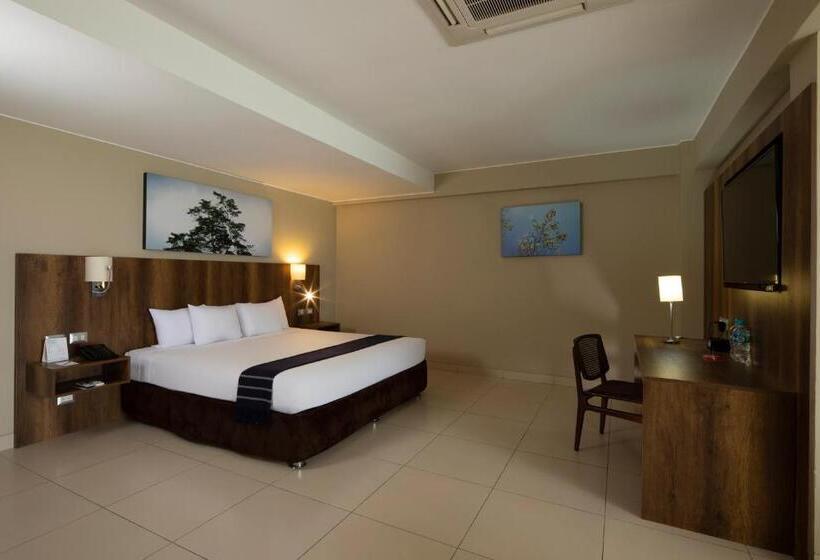 سوییت جونیور, Casa Andina Select Pucallpa