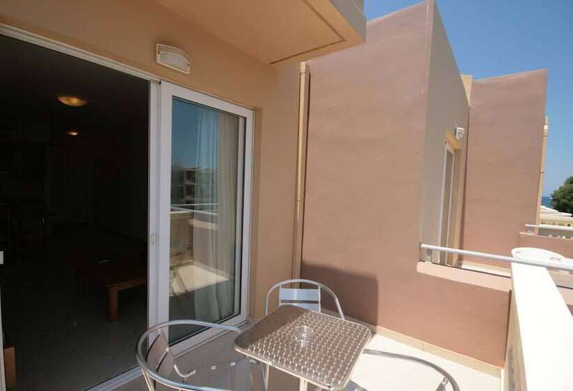 شقة غرفة واحدة, Castro Beach