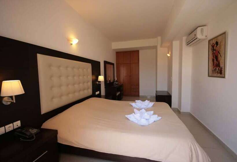 شقة غرفة واحدة, Castro Beach