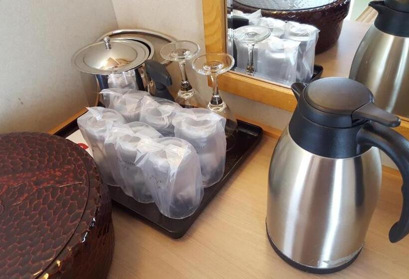 اتاق اکونومی, Fruit Park Fujiya