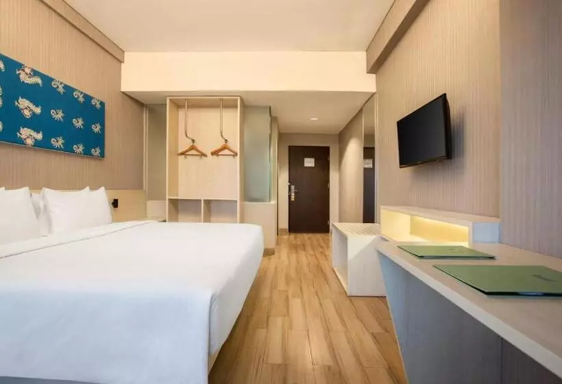 Deluxe Zimmer Kingsize Bett, Santika Banyuwangi