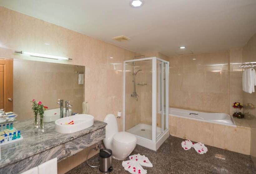 سوییت اجرایی, Sky Star