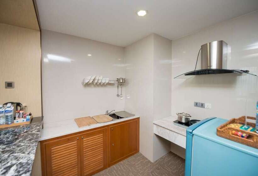 سوییت اجرایی, Sky Star