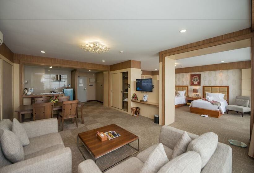 سوییت اجرایی, Sky Star