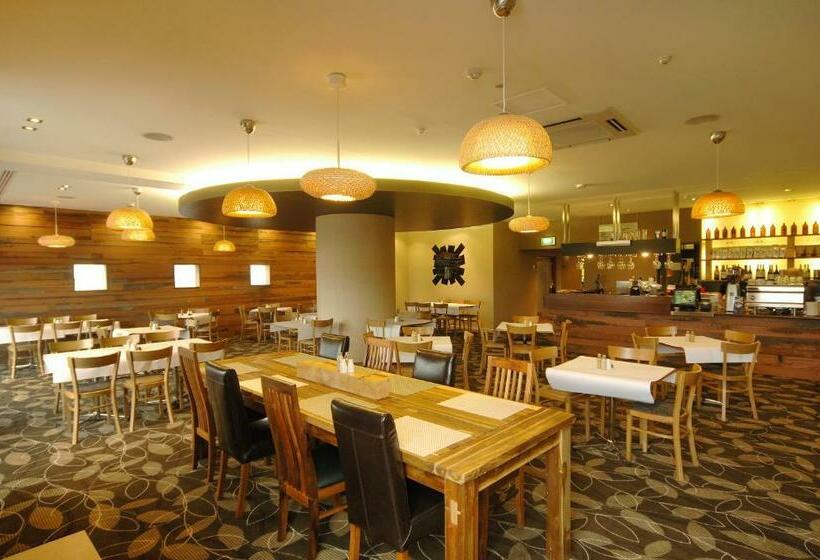 패밀리 룸, The Formby