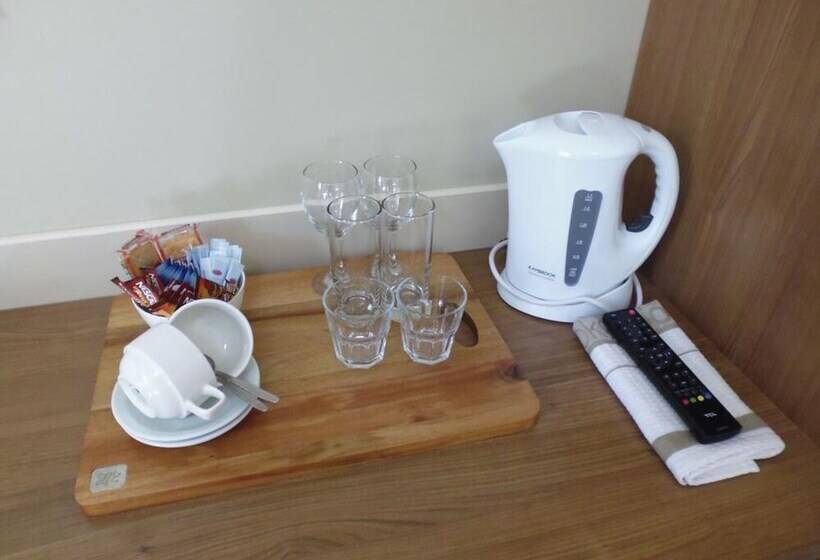 패밀리 룸, The Formby