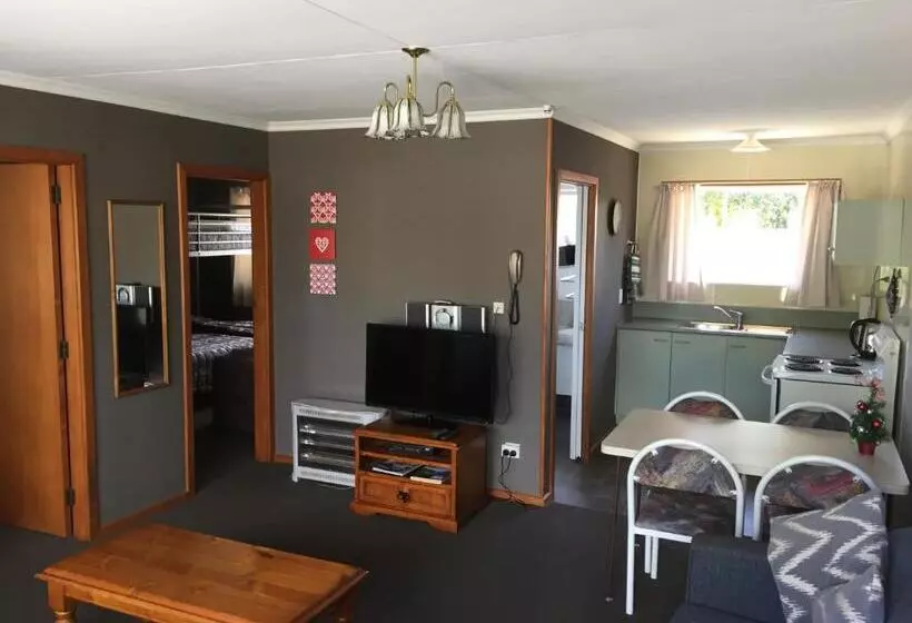 استودیوی استاندارد, Alexandra Motor Lodge Nz