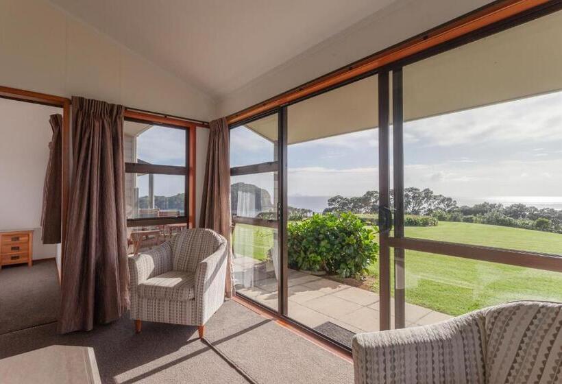 2 Bedroom Premium Apartment Sea View, Pacific Rendezvous Resort