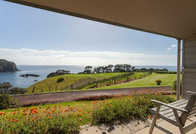 2 Bedroom Premium Apartment Sea View, Pacific Rendezvous Resort