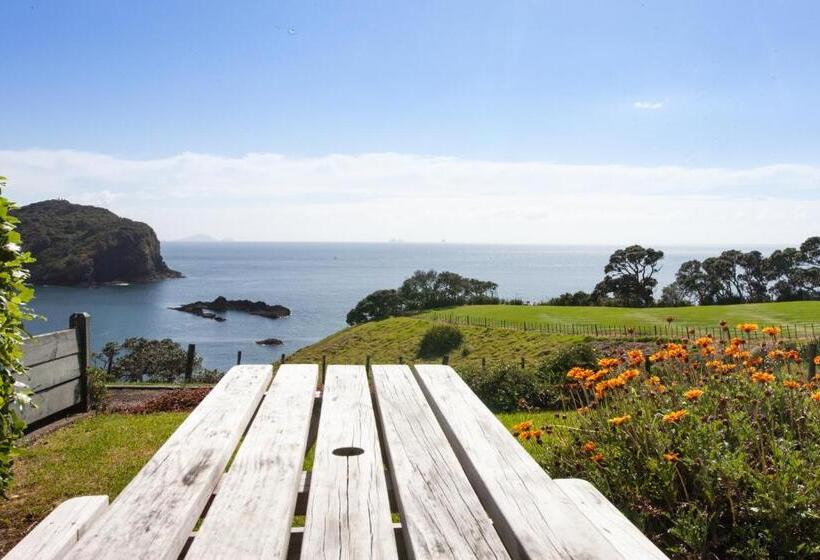 2 Bedroom Premium Apartment Sea View, Pacific Rendezvous Resort