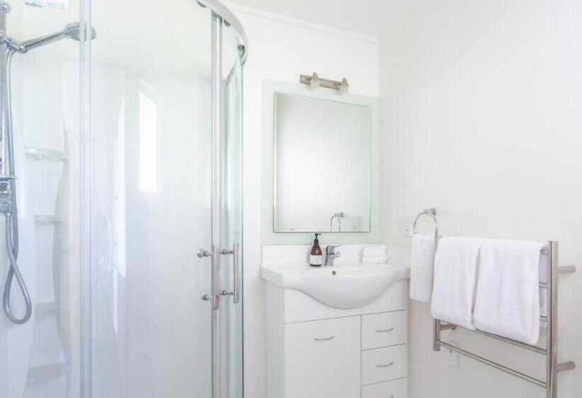 2 Bedroom Premium Apartment Sea View, Pacific Rendezvous Resort