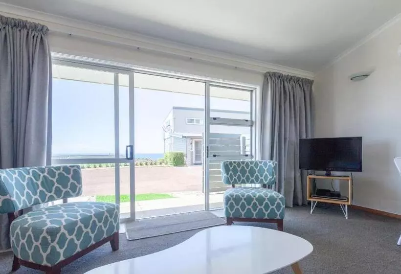 オーシャンビューの２ベッドルームデラックスアパート, Pacific Rendezvous Resort