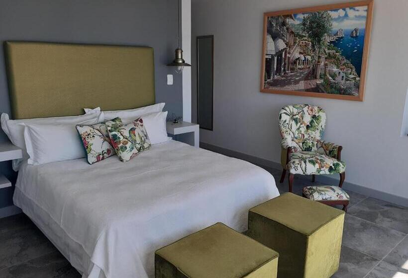 带阳台的豪华间, 65oncliff