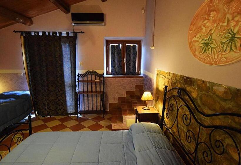 Четырехместный Номер Стандарт, Giucalem La Casa Negli Orti