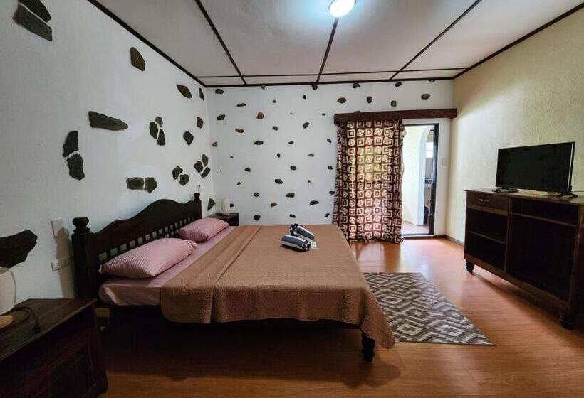 חדר פרמיום, Tiptop Hotel, Resto And Delishop