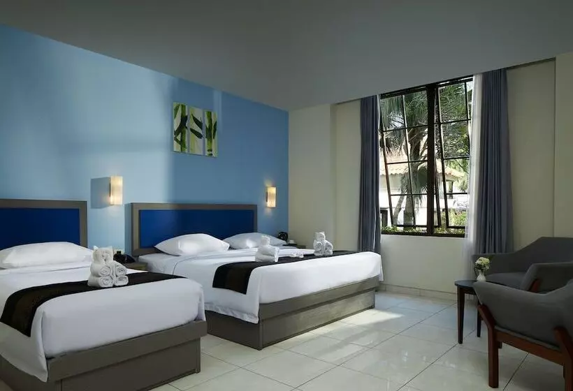 Deluxe Triple Room, El Hotel Malang