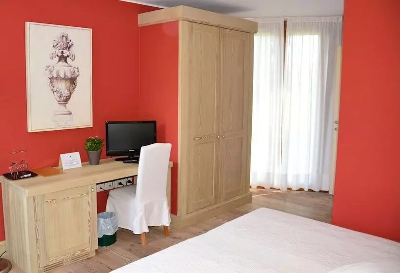 Standard Yhden Hengen Huone, Albergo Vinnaeria La Baita