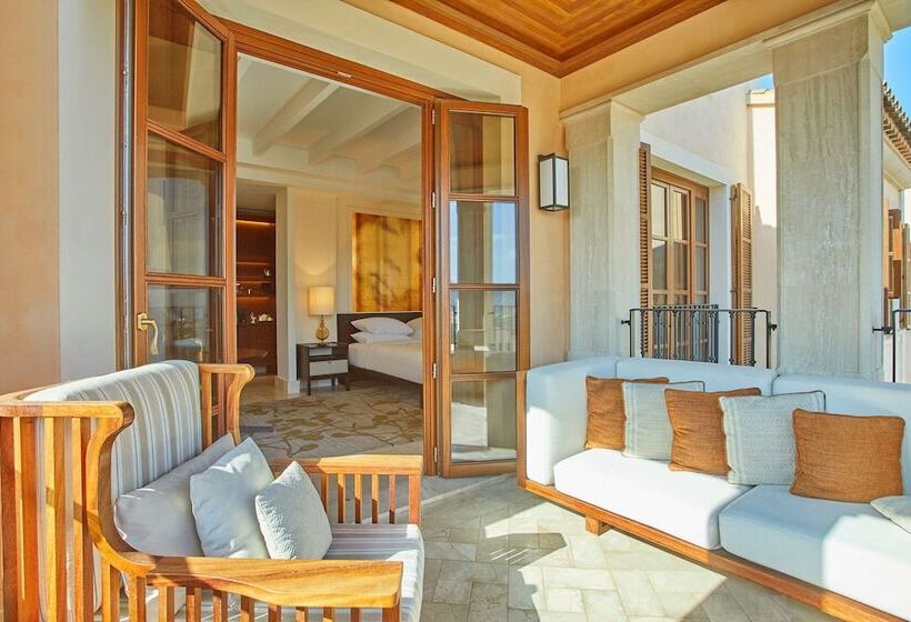 전망 주니어 스위트, Cap Vermell Grand