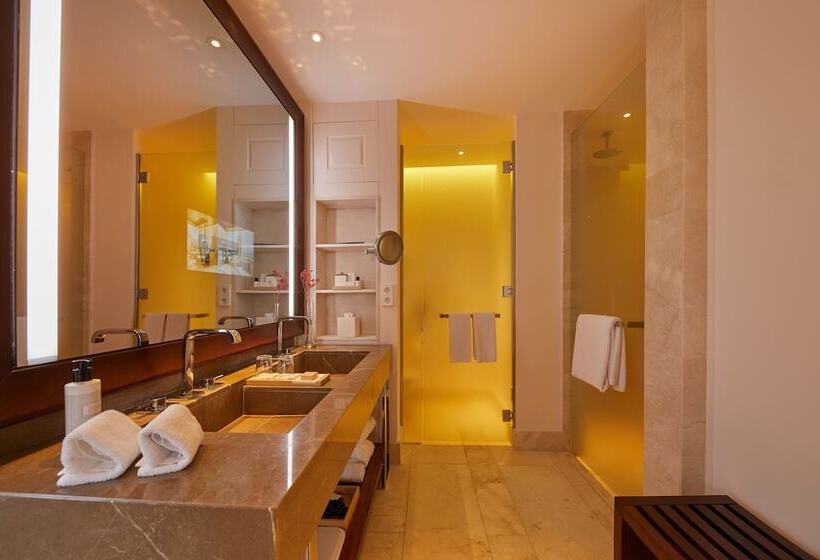 Junior Suite con Vistas, Cap Vermell Grand