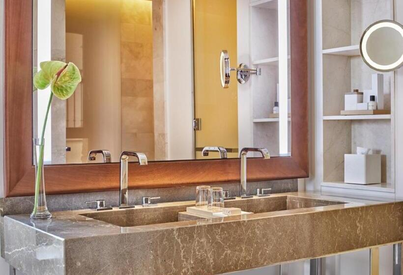 프레지덴셜 스위트, Cap Vermell Grand