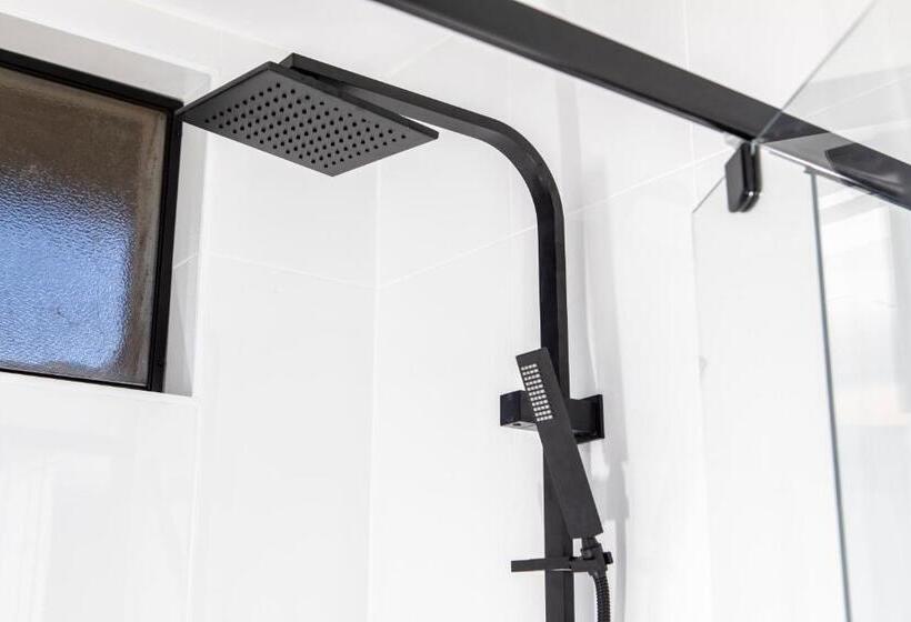 Suite Queen Bed, City Centre Motel Armidale