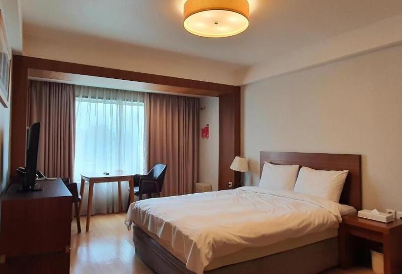 标准间, Gyungpo Beach