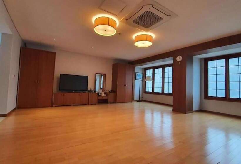 豪华房间, Gyungpo Beach