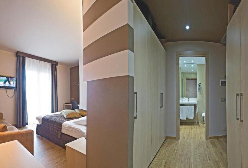 Triple Room Sea View, La Vigna