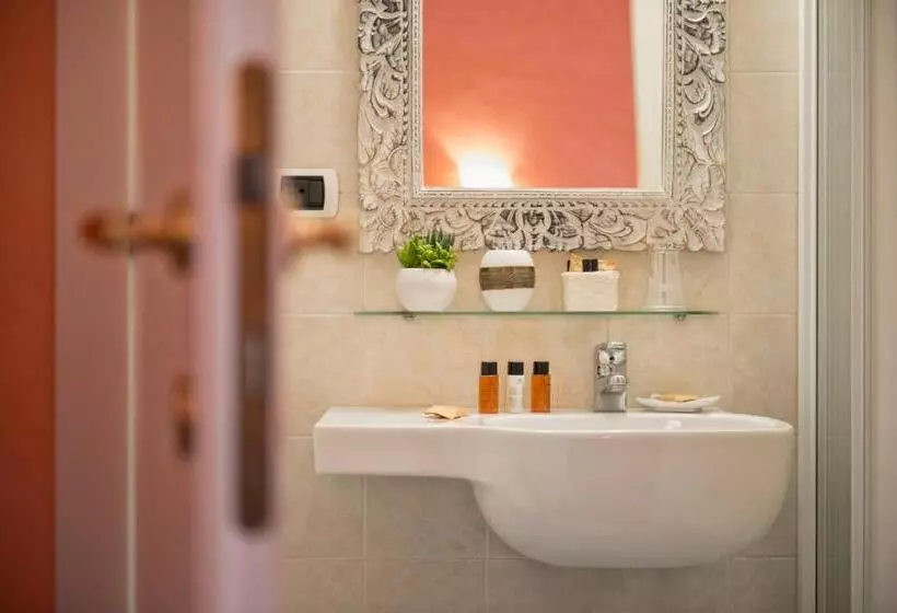 اتاق استاندارد, Navona Tower Relais