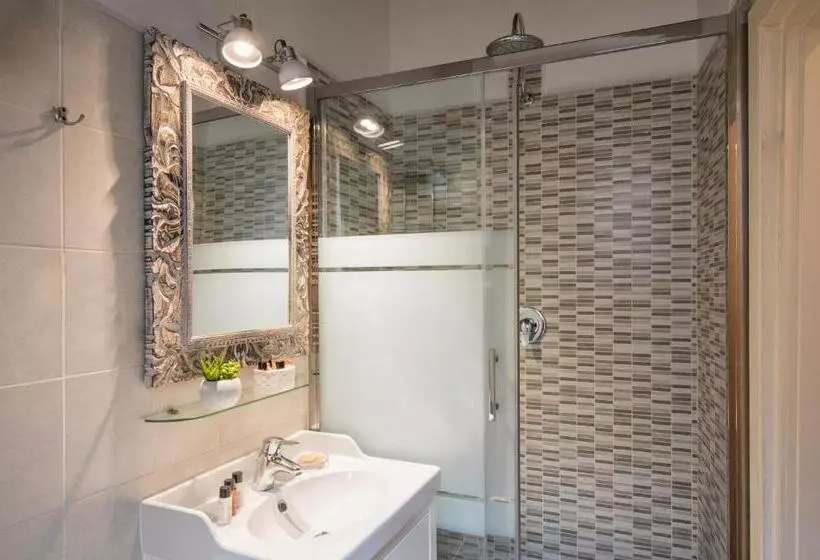 آپارتمان 2 خوابه, Navona Tower Relais