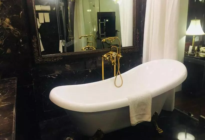 デラックススイート, Ramada Plaza By Wyndham Chandigarh Zirakpur