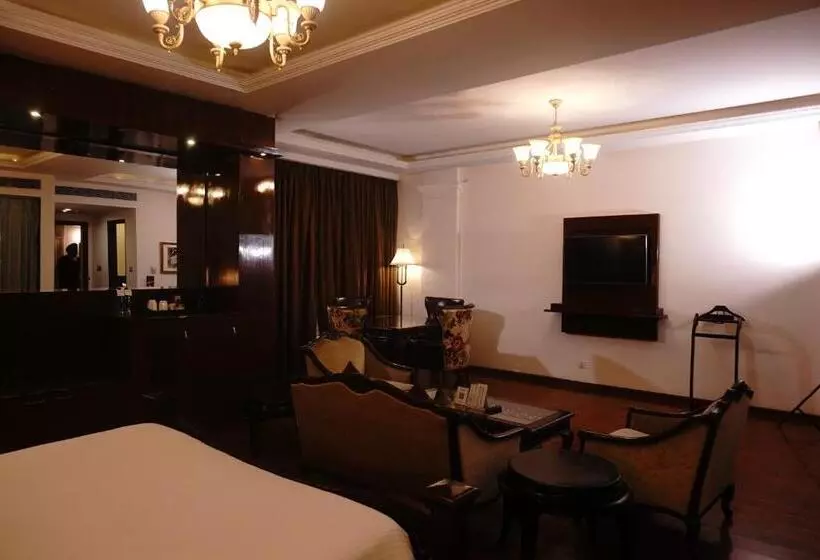 デラックススイート, Ramada Plaza By Wyndham Chandigarh Zirakpur